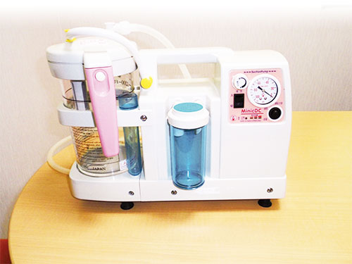 ポータブル吸引器